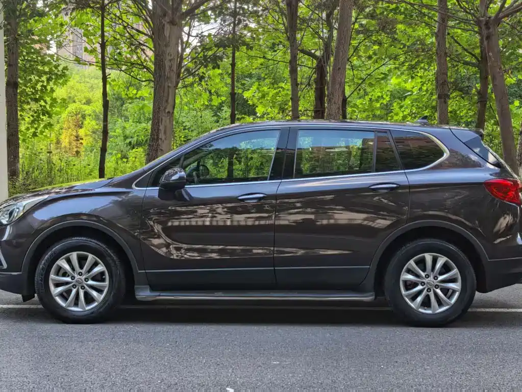 Buick Envision Plus — миниатюра 2