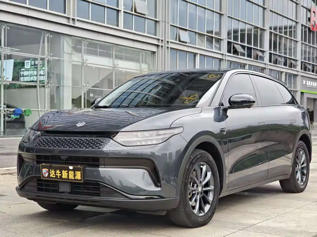 ZERO-RUNNING CAR ZERO RUN C11