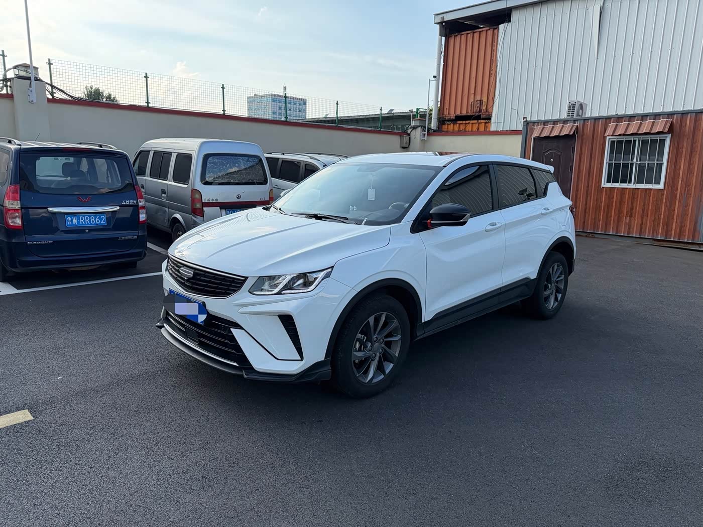 Geely Binyue 1.5 л 2026 г. Белый, пробег 7000 км