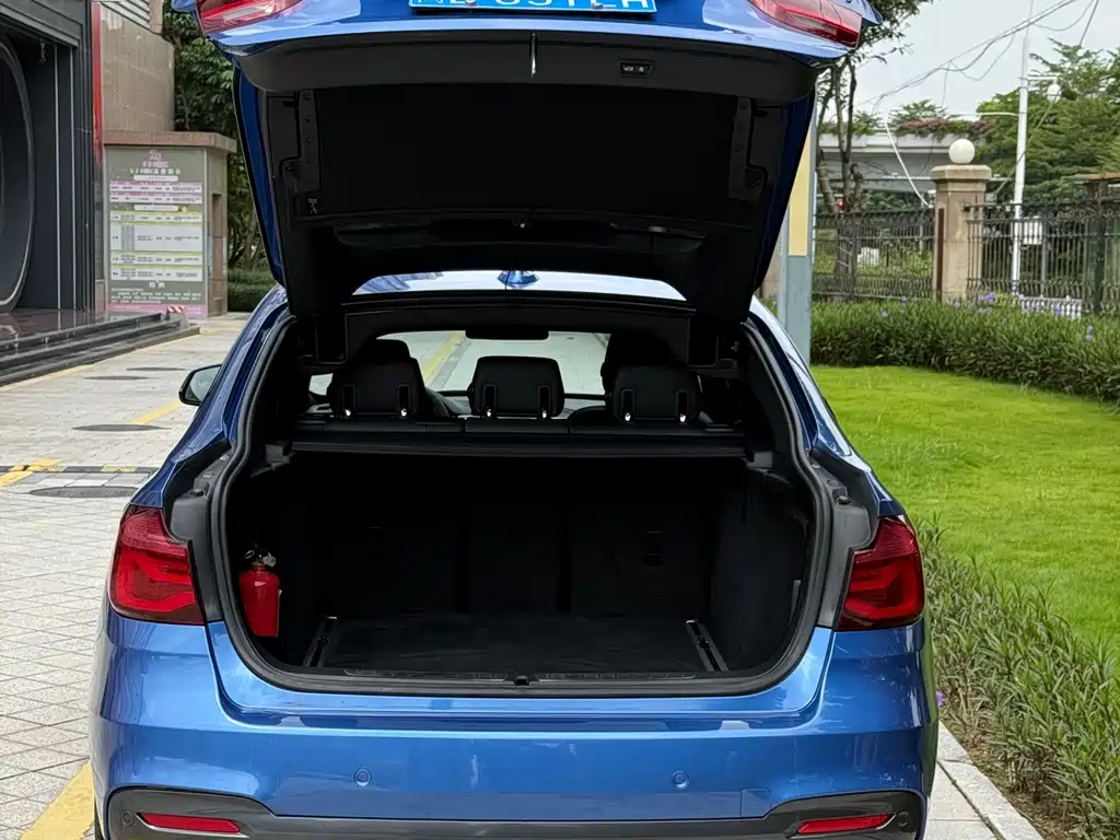 BMW 3 Series GT 320i M Sport Package, фото 17