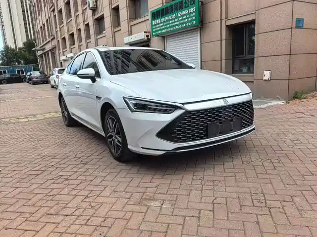 2023 BYD Qin