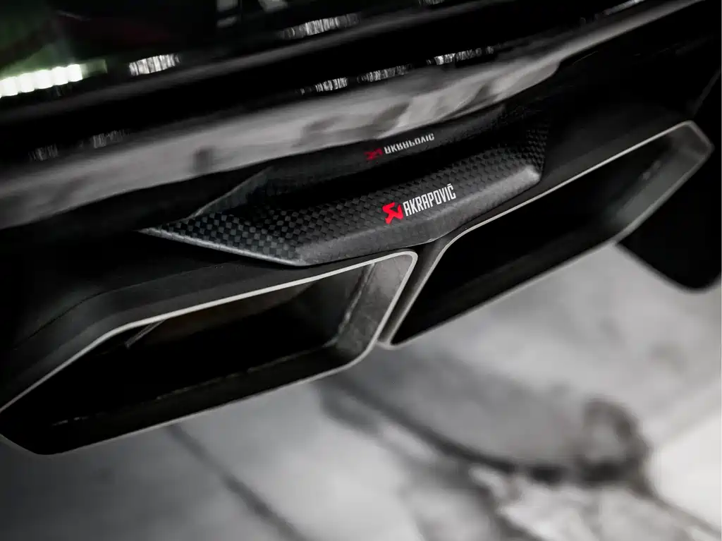 Lamborghini Aventador — миниатюра 8