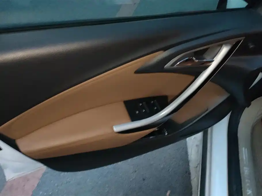 Buick Excelle 2013 GT 1.8L AT Fashion