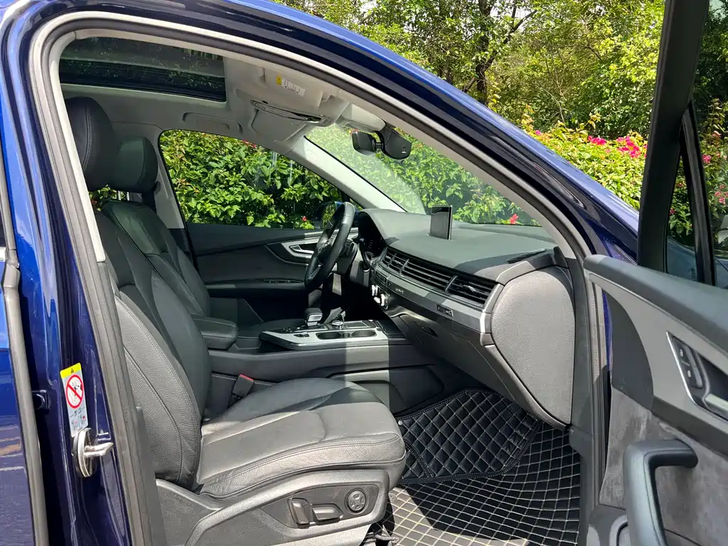 Audi Q7 2019 45 TFSI S line Sport