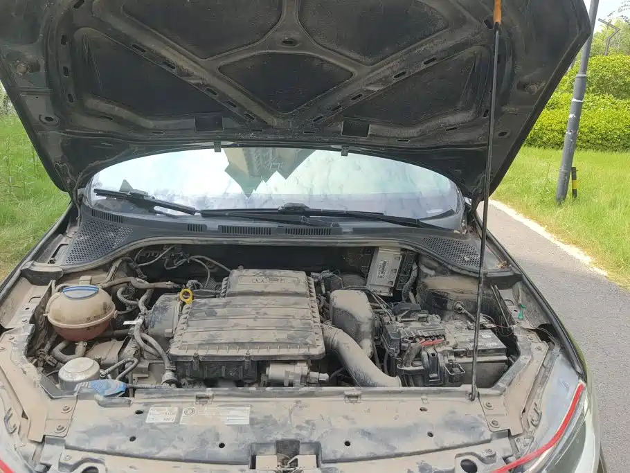 Volkswagen Santana — миниатюра 10