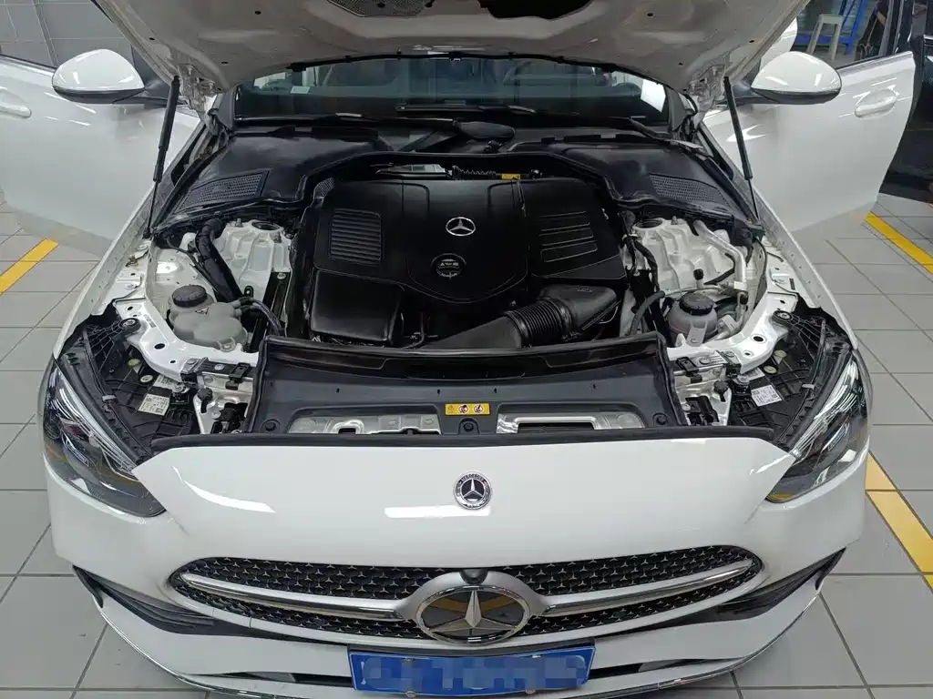 Mercedes-Benz C-Class — миниатюра 10