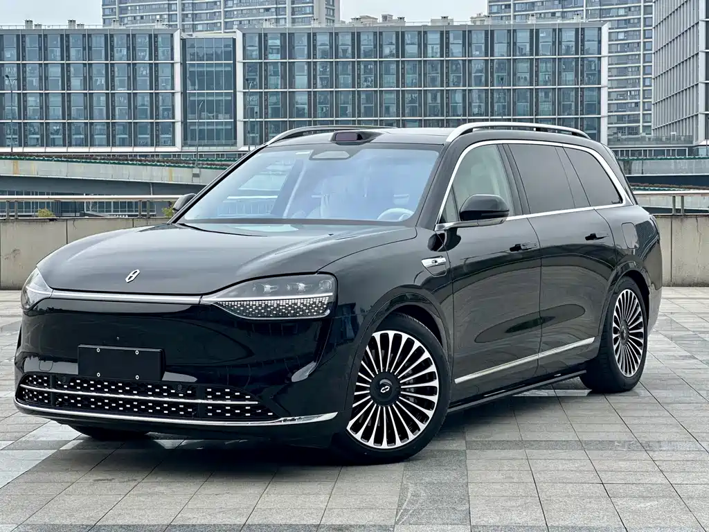 AITO ASK THE WORLD M9