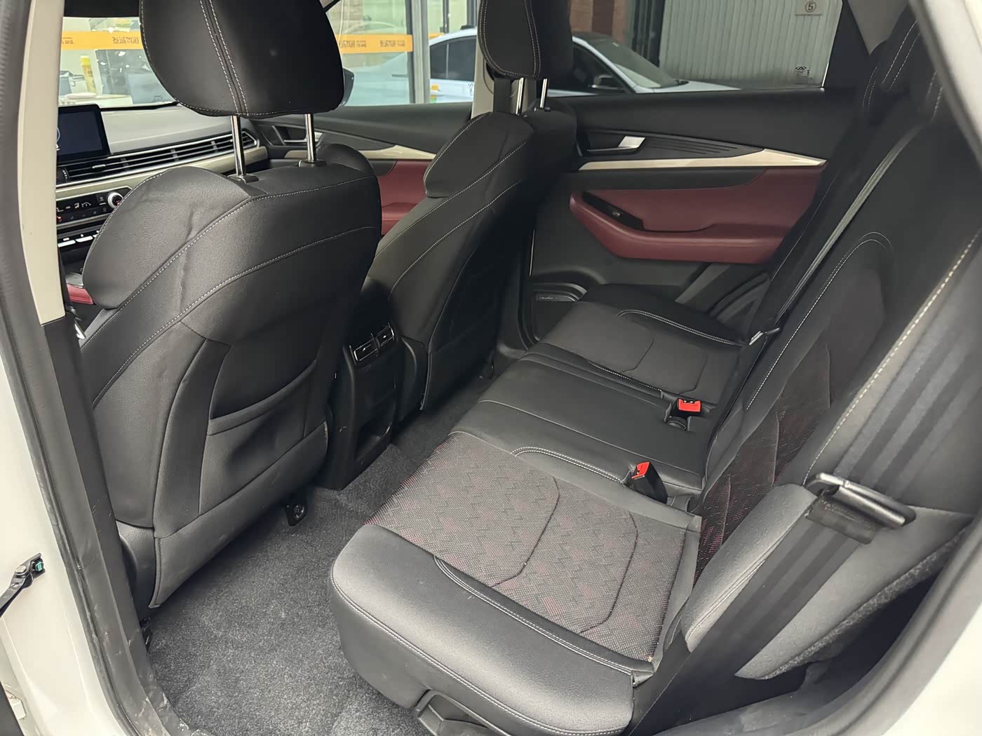 Jetour Jetour X70 1.5 л 2024 г. Белый, пробег 17000 км