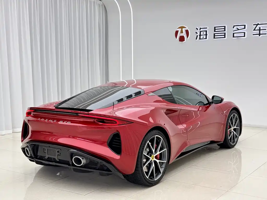 Lotus Emira 2.0T DCT Turbo SE, фото 9