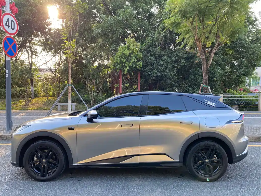 Changan Deepal DARK BLUE S07