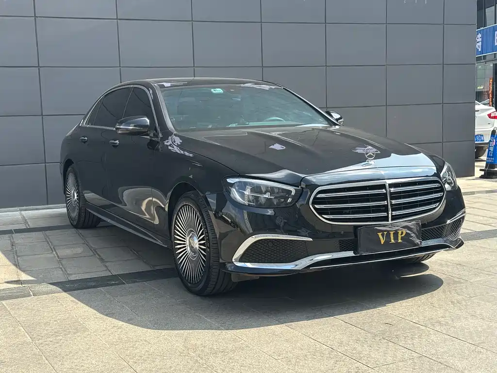 Mercedes-Benz E-Class 2023
