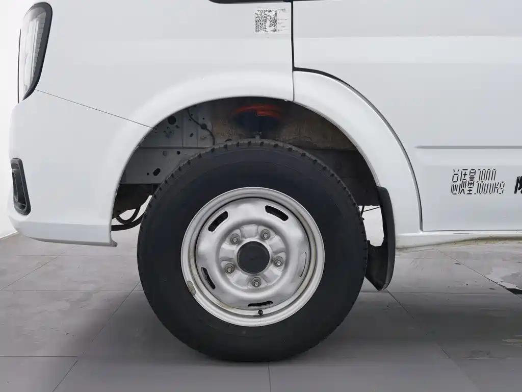 JMC JMC Fushun — миниатюра 17