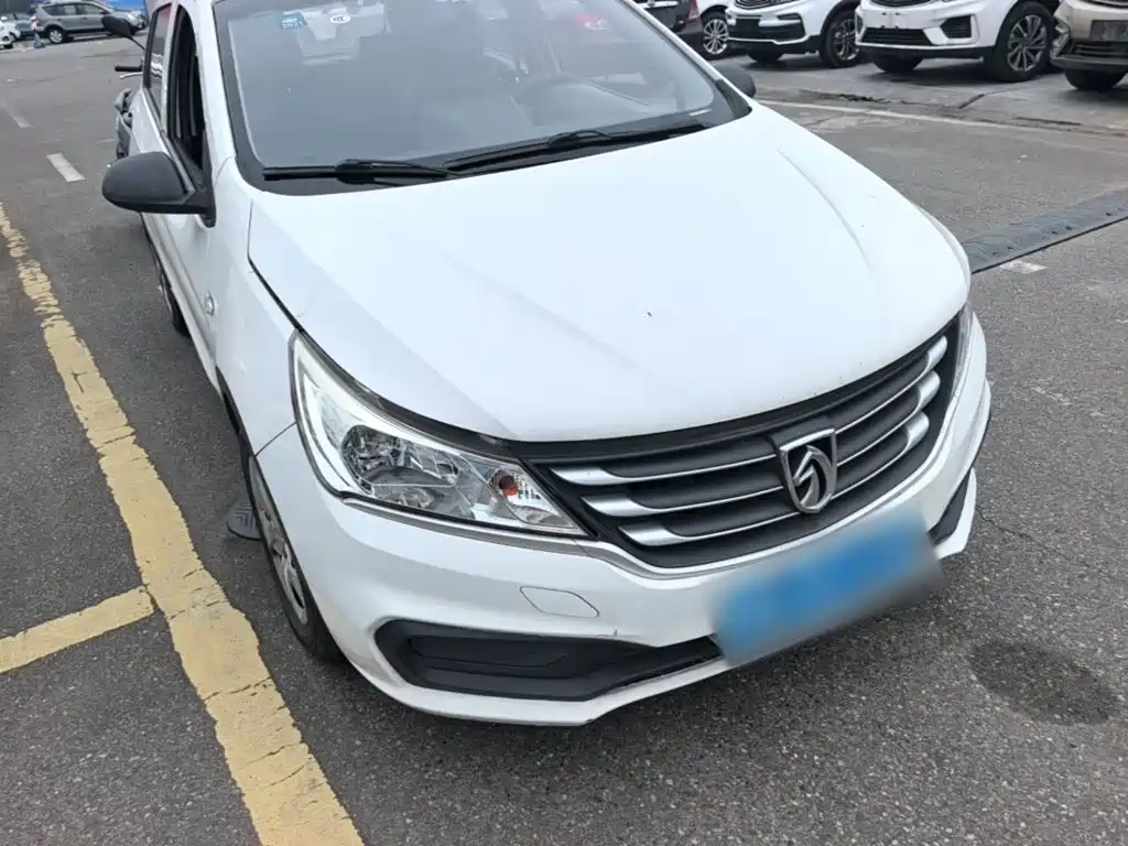 Baojun 310 2016 1.2L MT
