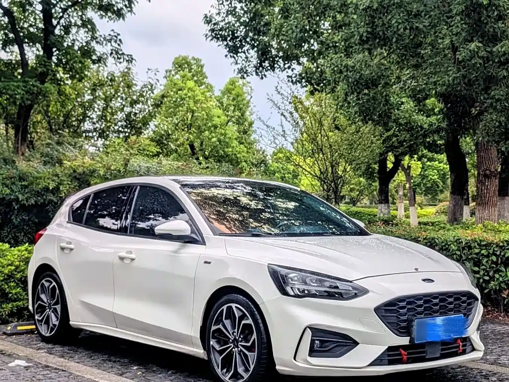 Ford Focus — миниатюра 8