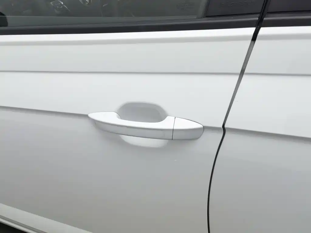 Volkswagen Polo — миниатюра 18