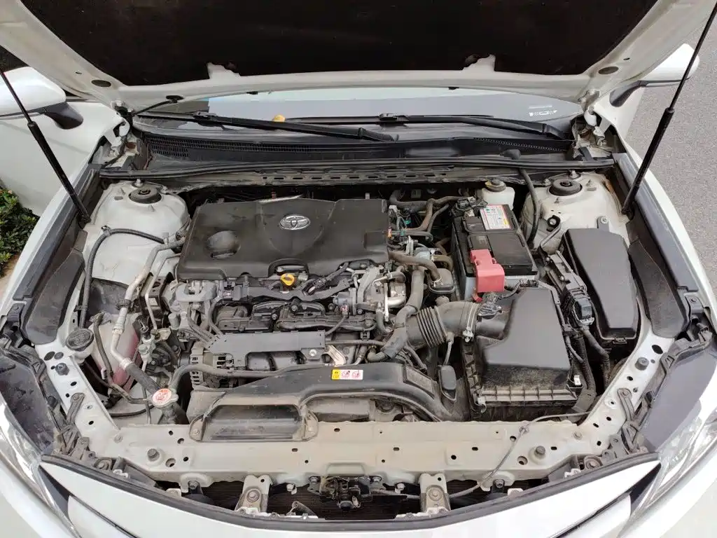 Toyota Camry — миниатюра 11