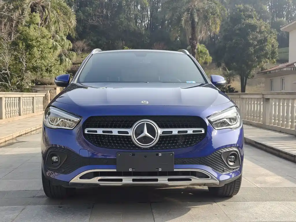 Mercedes-Benz GLA - фото 2