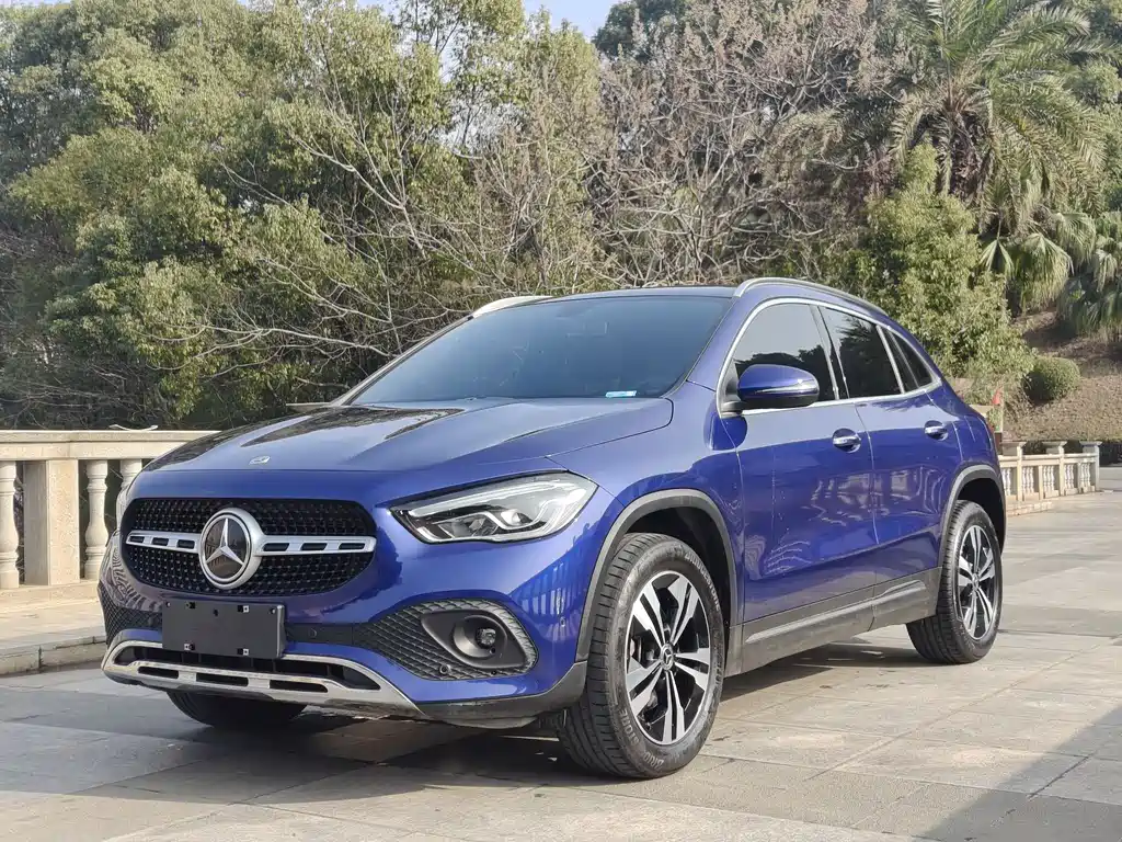 Mercedes-Benz GLA 2021