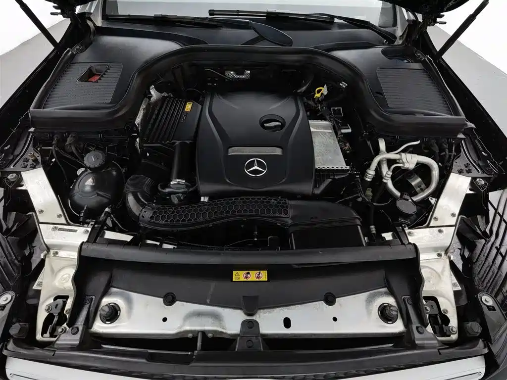 Mercedes-Benz GLC 2018 GLC 260 4MATIC Luxury