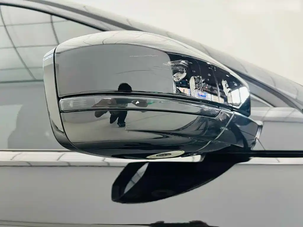 Land Rover Discovery Sport — миниатюра 16