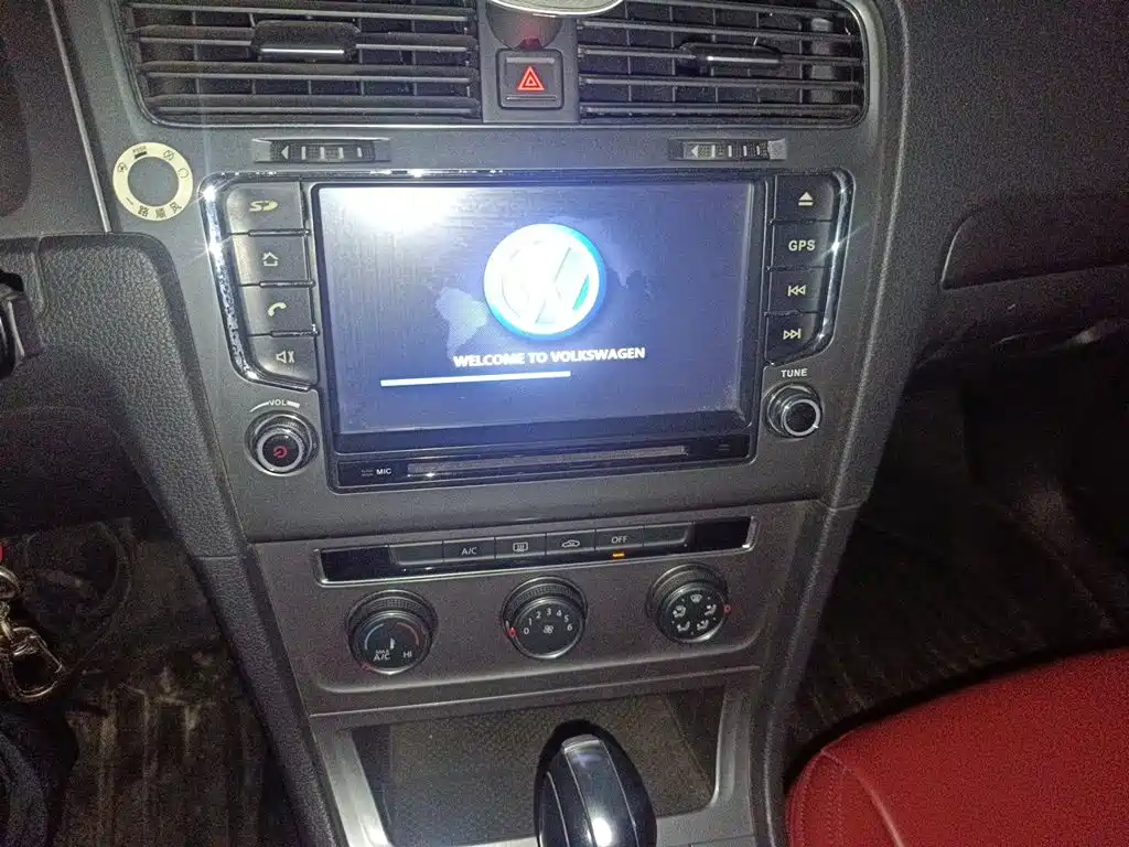 Volkswagen Golf — миниатюра 9