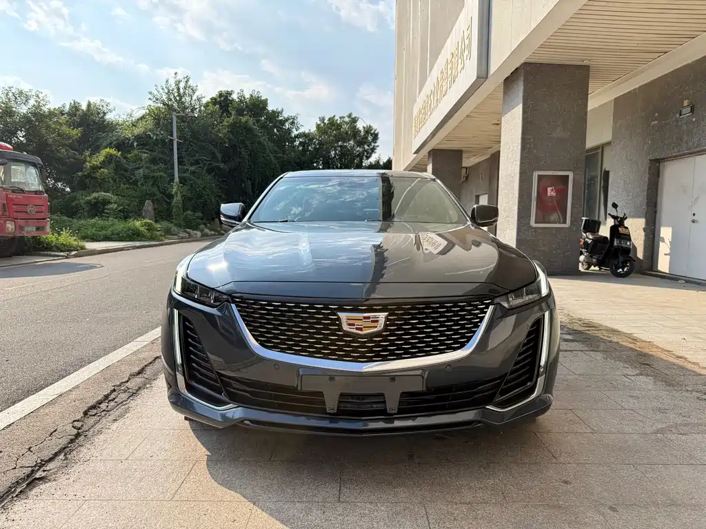 Cadillac CT5 — миниатюра 2