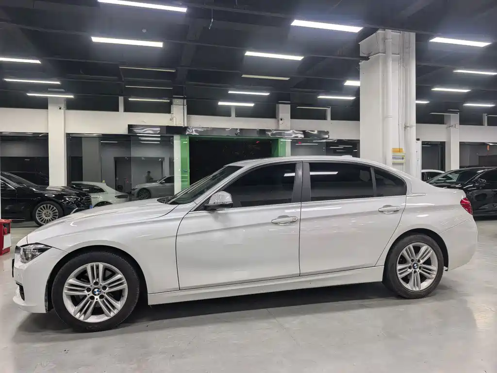 BMW 3 Series — миниатюра 2