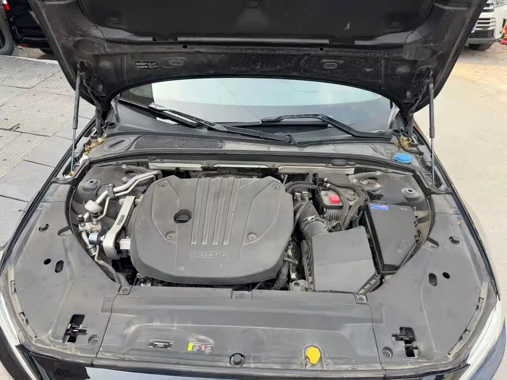 Volvo S90 — миниатюра 13