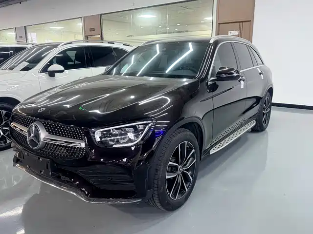 MERCEDES BENZ GLC