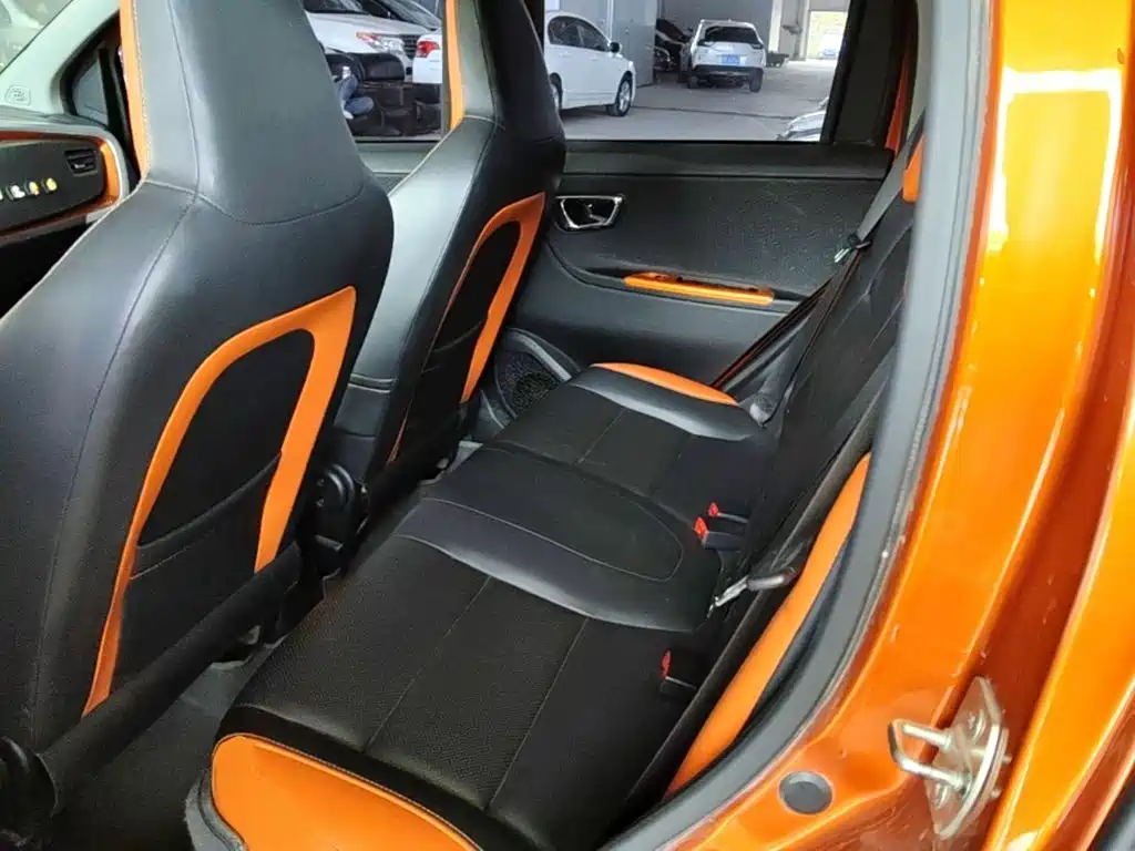 Geely Vision X1 — миниатюра 13