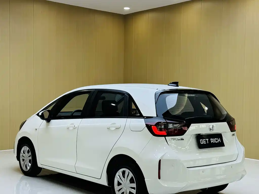 Honda Fit — миниатюра 13