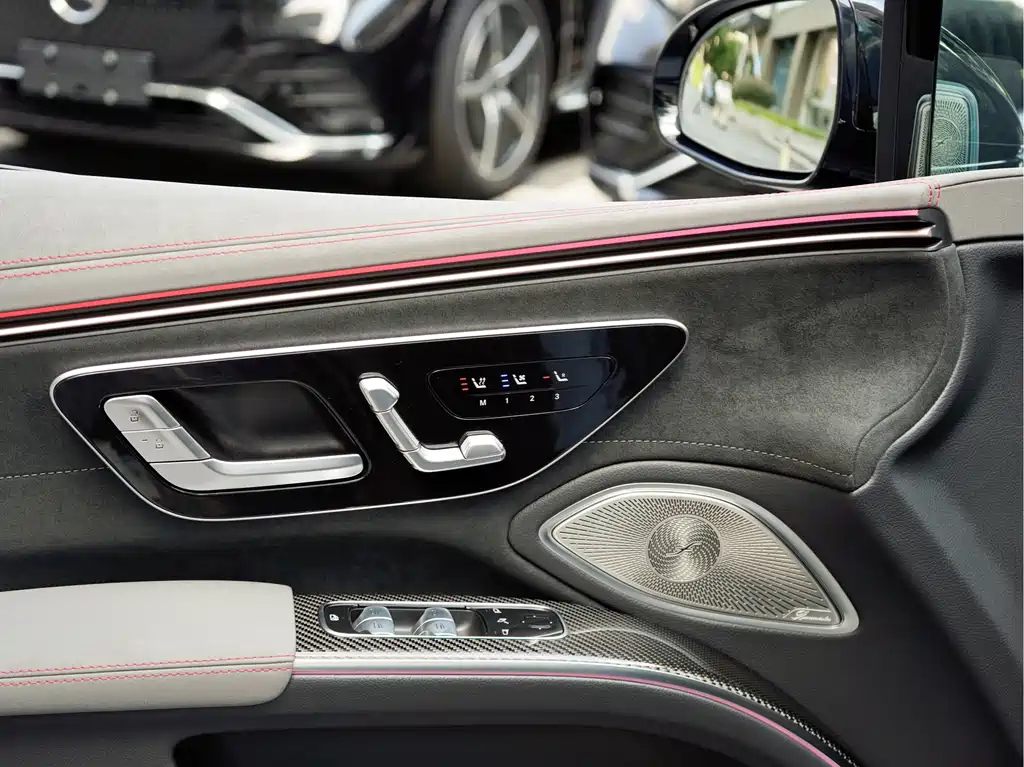 Mercedes-Benz EQS AMG — миниатюра 14