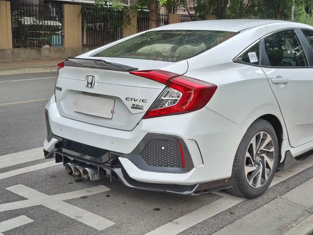 Honda Civic — миниатюра 14