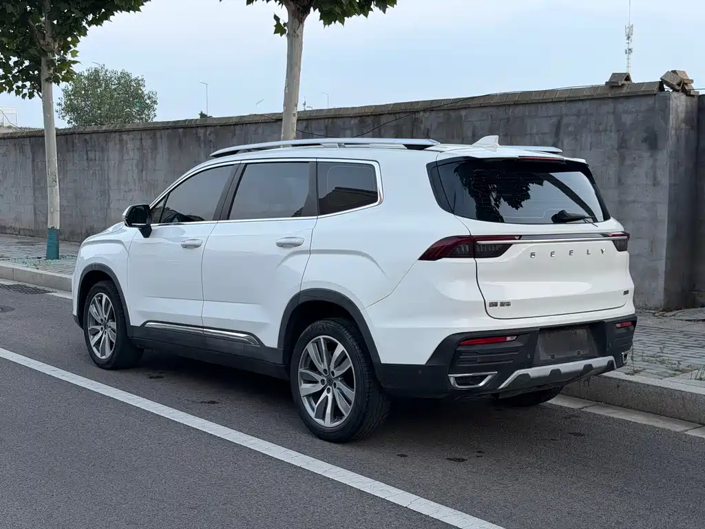 Geely Haoyue — миниатюра 4