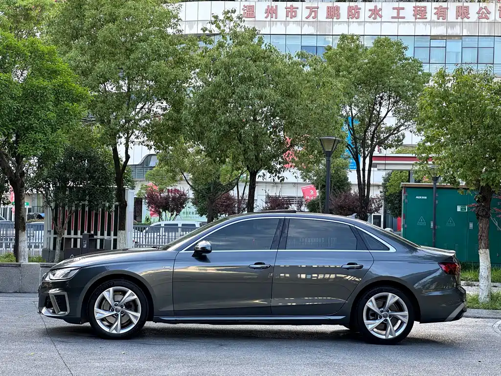 Audi A4L — миниатюра 4