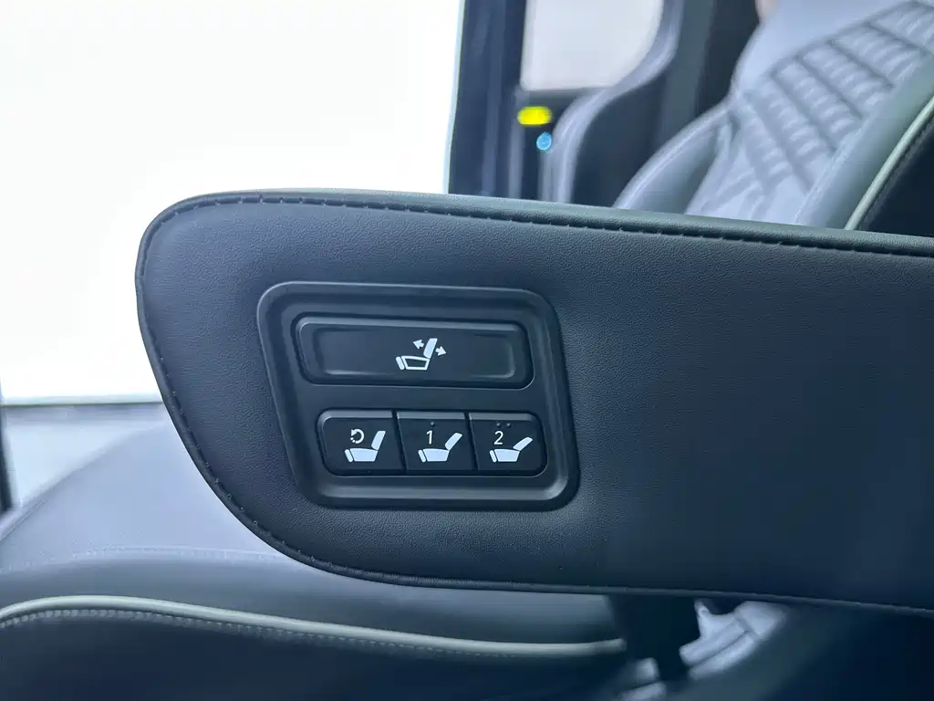 Hyundai Custo — миниатюра 25