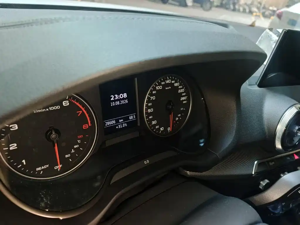 Audi Q2L — миниатюра 6