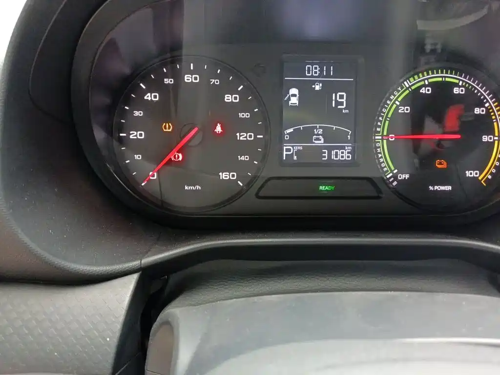 Roewe Clever — миниатюра 8