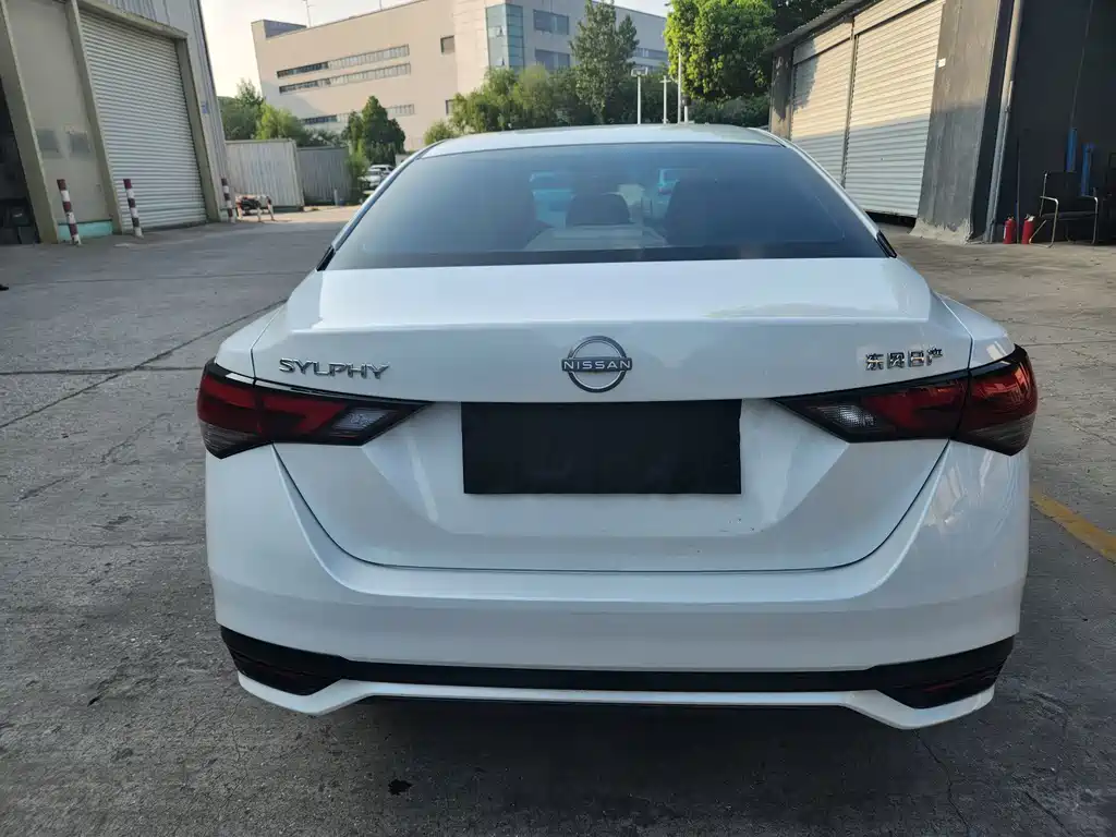Nissan Sylphy — миниатюра 7