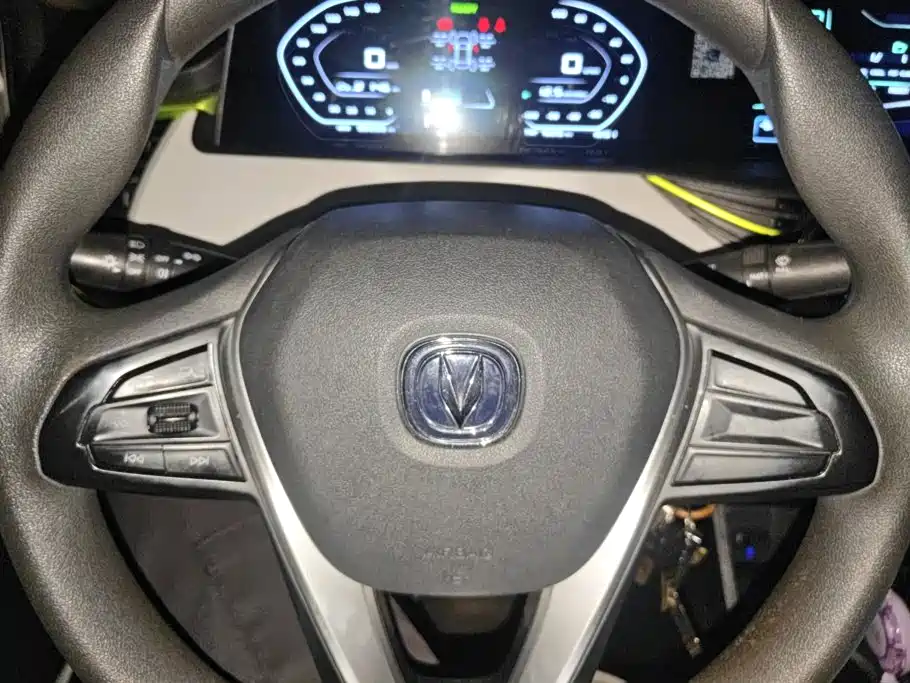 Changan Benben E-Star — миниатюра 15