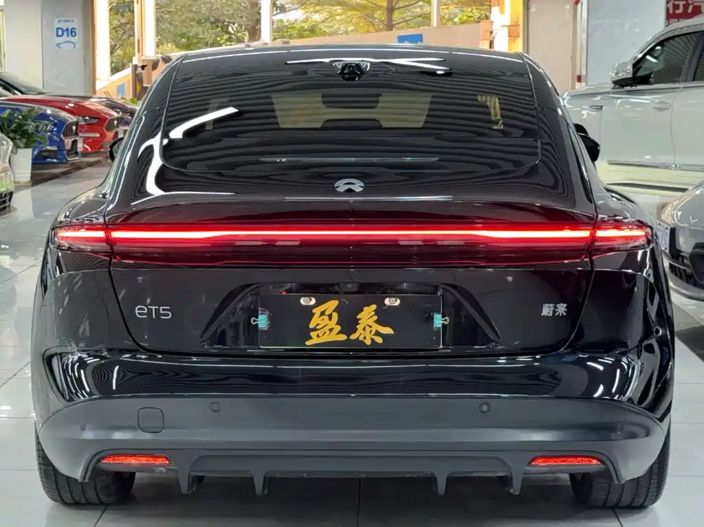NIO NIO ET5
