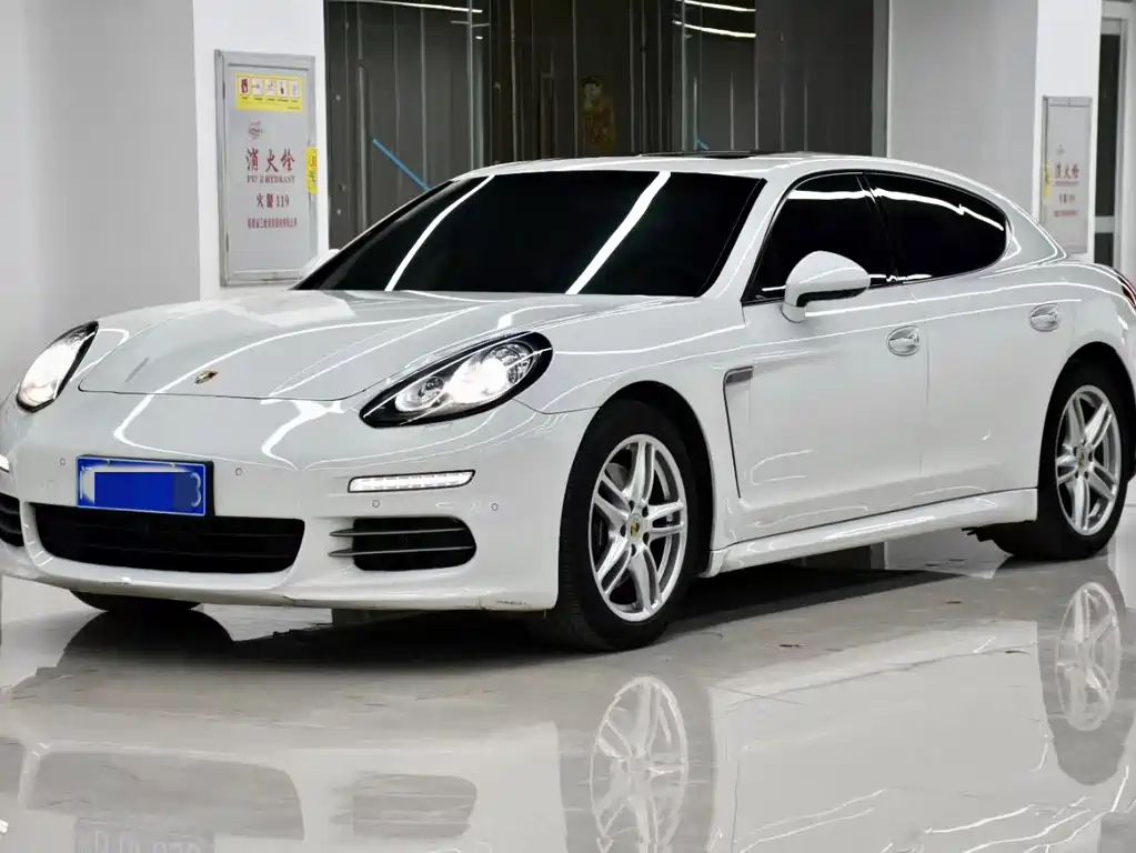 Porsche Panamera 2014