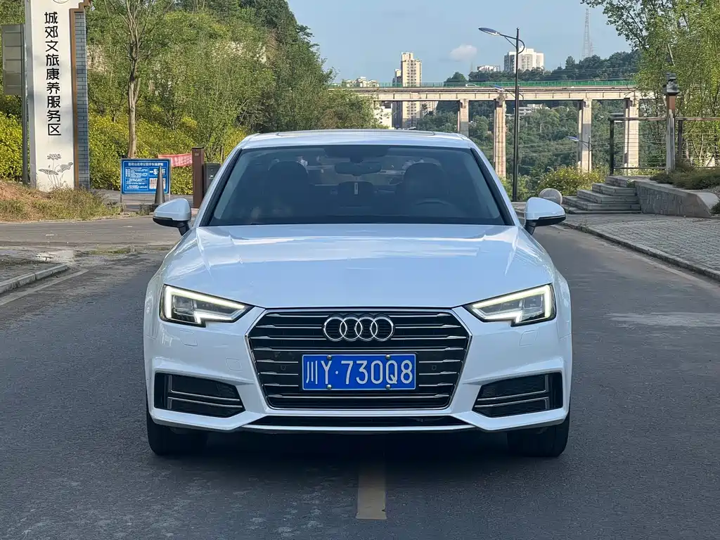 Купить Audi A4L
