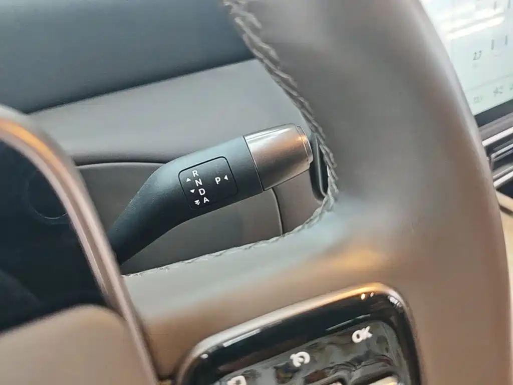 Li Auto Li MEGA — миниатюра 14