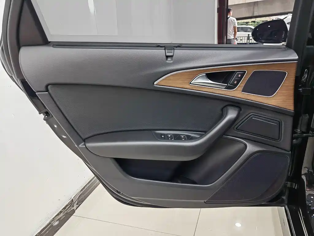 Audi A6L — миниатюра 15
