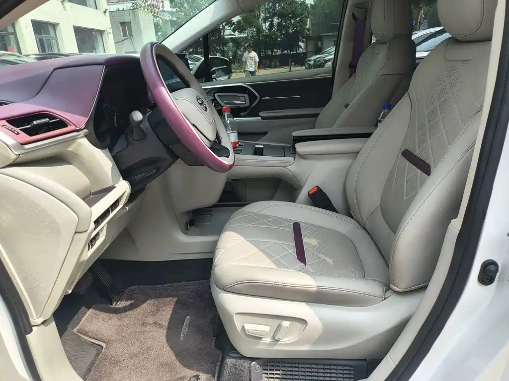 Китайский автомобиль. 华东牌商务车 — миниатюра 13