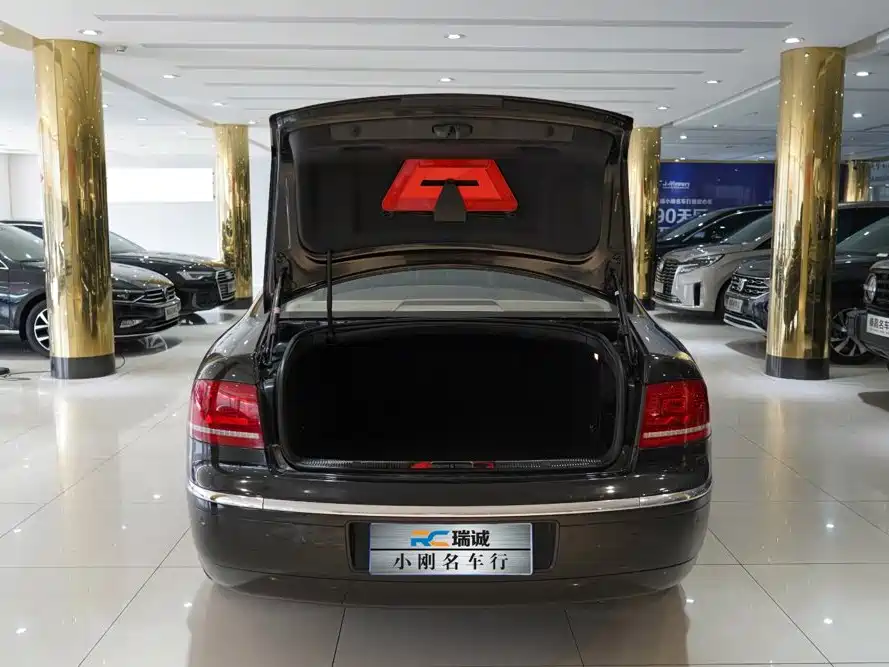 Volkswagen Phaeton — миниатюра 7