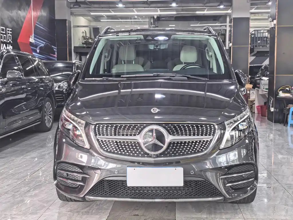 Mercedes-Benz V-Class — миниатюра 2