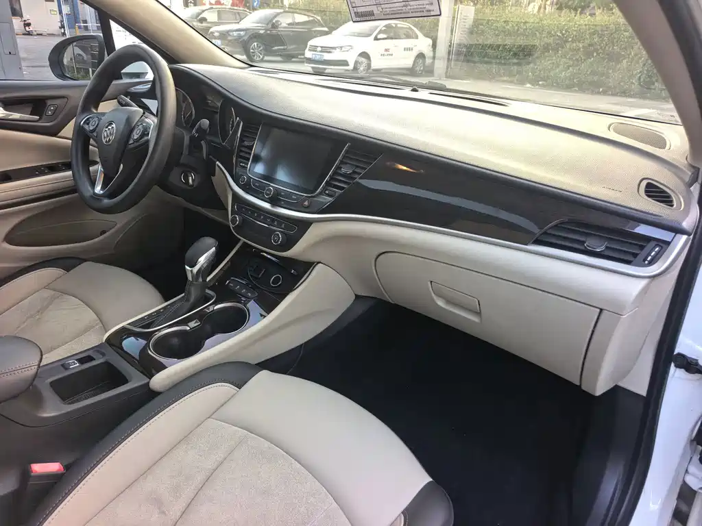 Buick Verano — миниатюра 7