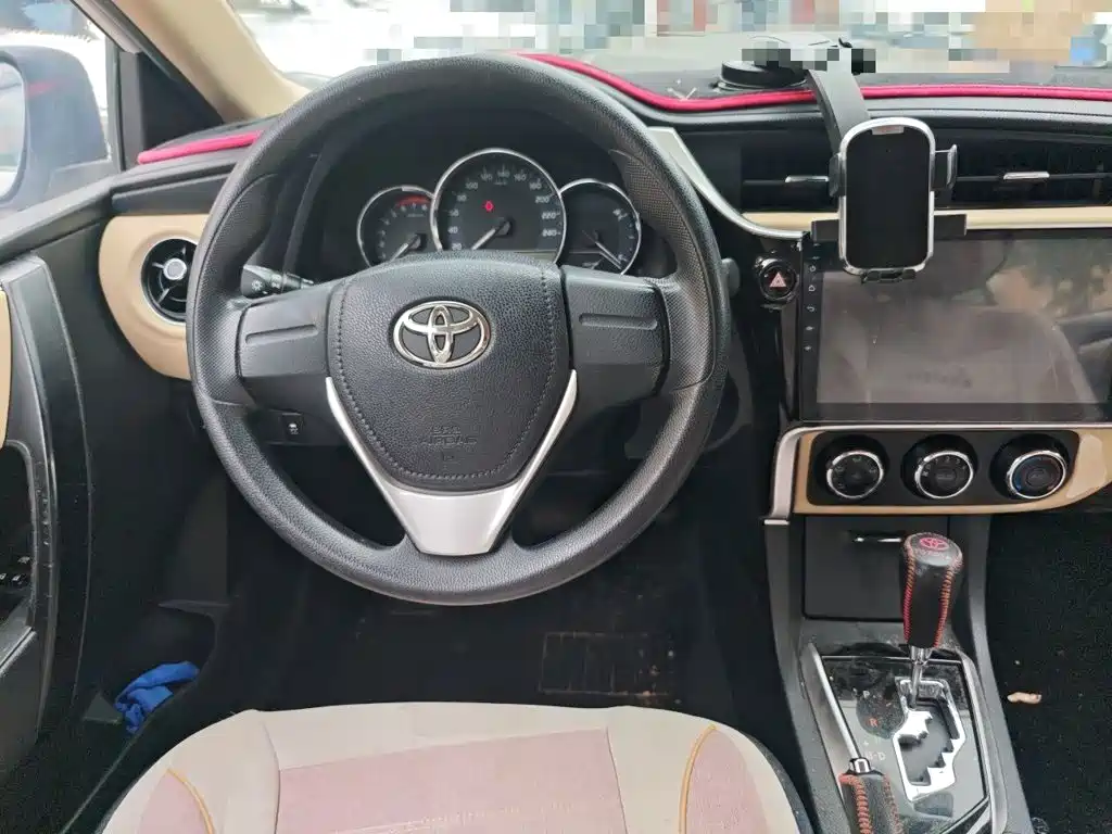 Toyota Corolla — миниатюра 6